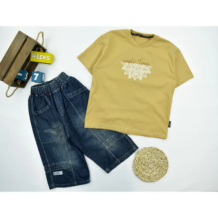 ست تیشرت و شلوارک پسرانه طرح دار با تیشرت پنبه ترک و شلوارک جین