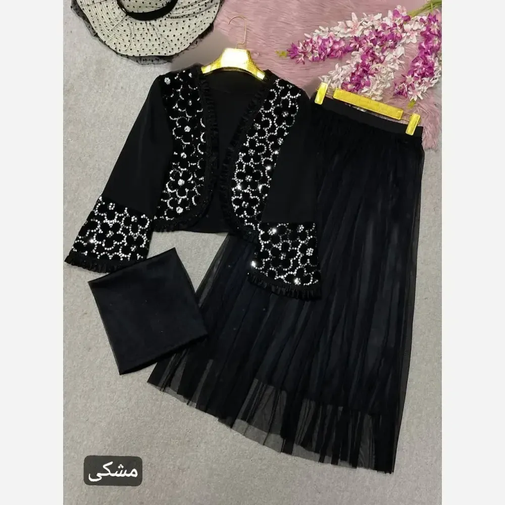 ست سه تیکه زنانه سوده شامل کت کرپ مازراتی گلدوزی شده دامن تور و شال فری سایز مشکی