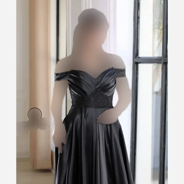 پیراهن مجلسی زنانه مدل سلین جنس ساتن آمریکایی و دانتل سایز 36 تا 48
