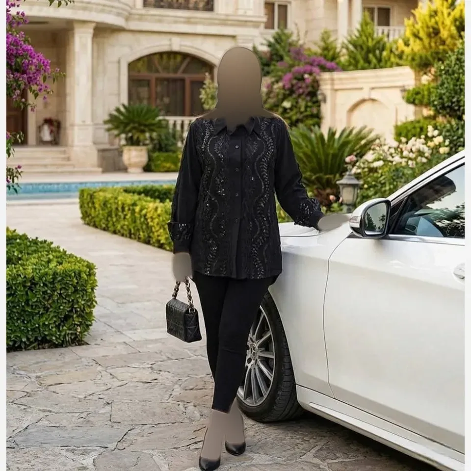 شومیز مجلسی زنانه مشکی جنس کرپ الیزه و گیپور پولکدوزی سایز 38 تا 60