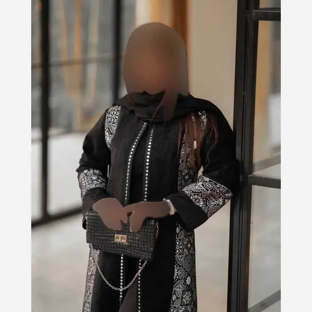 پیراهن زنانه مشکی محرمی مدل بانو صنم جنس تافته و سوپر بنگال سایز فری 38 تا 48 قد 118 سانت