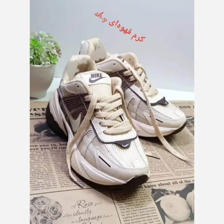 کتونی نایک وی تو کی زنانه با زیره پیو و رویه چرم حوله ای و پختی