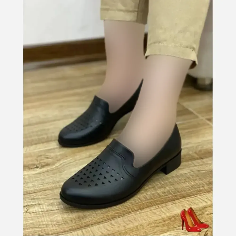 کفش کالج زنانه مدل گیسو رویه چرم صنعتی زیره پلیمر راحت