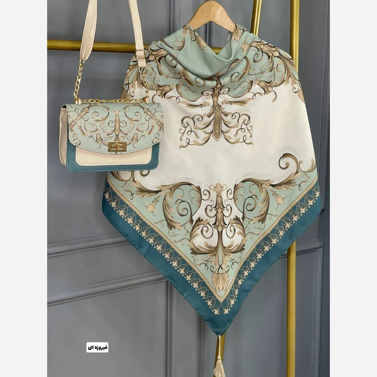 ست کیف و روسری کاترینا جنس مخمل و چرم صنعتی با روسری نخی منگولهدار