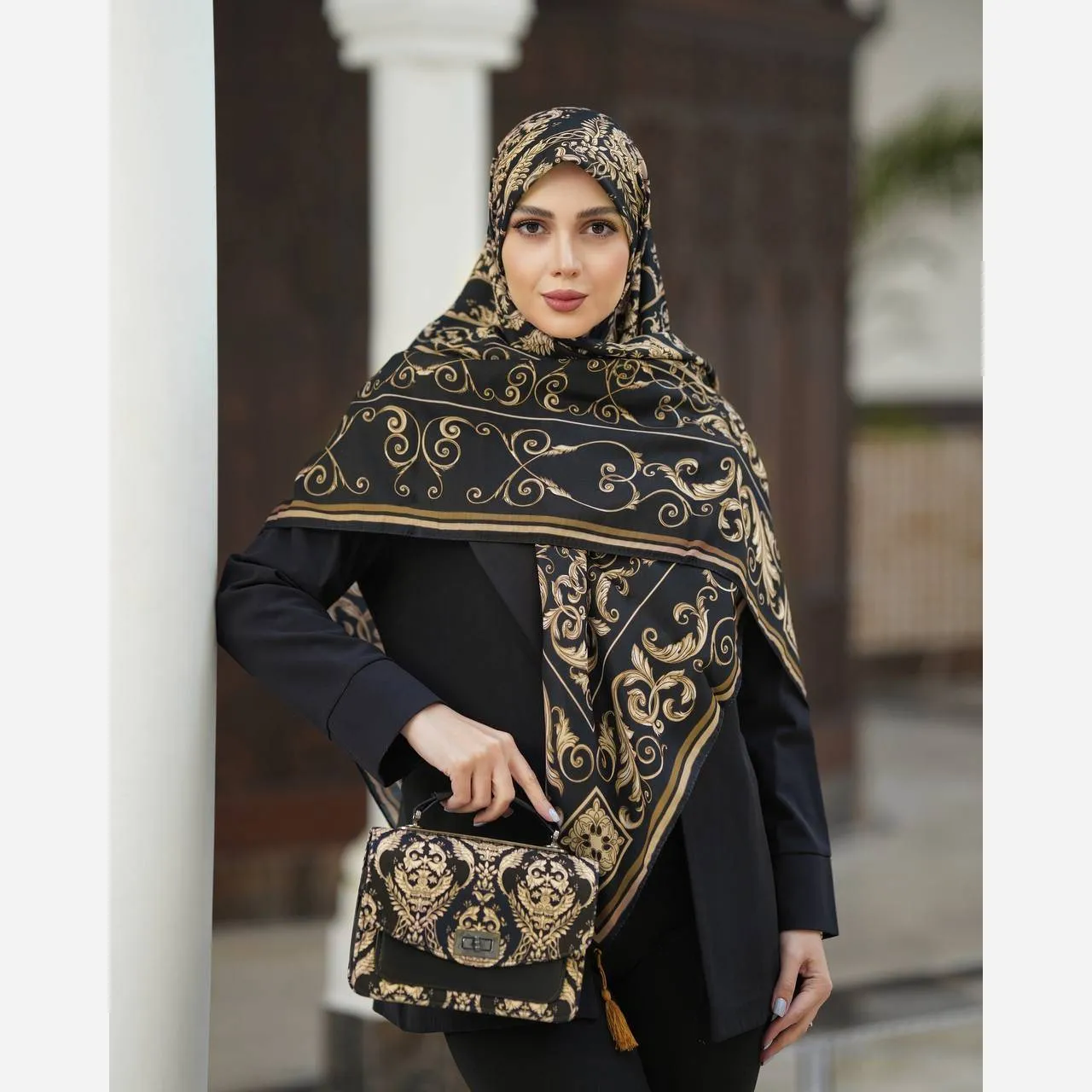 ست کیف و روسری الیزابت مدل مخمل و چرم صنعتی با روسری نخی منگولهدار