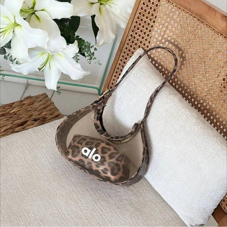 کیف چرمی پلنگی سایز آزاد