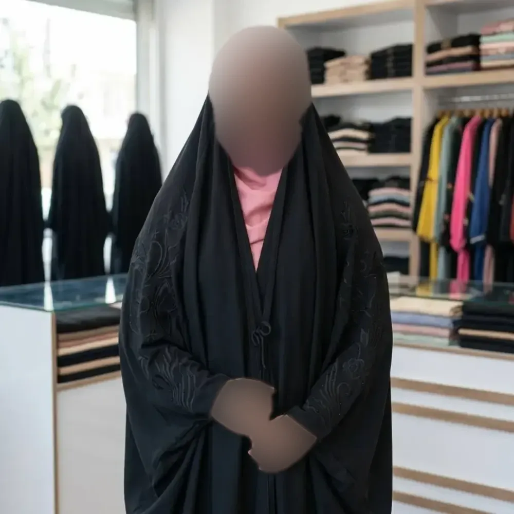 چادر جده گلدوزی پروانه جنس کن کن ندا مروارید رنگ مشکی سایز 150