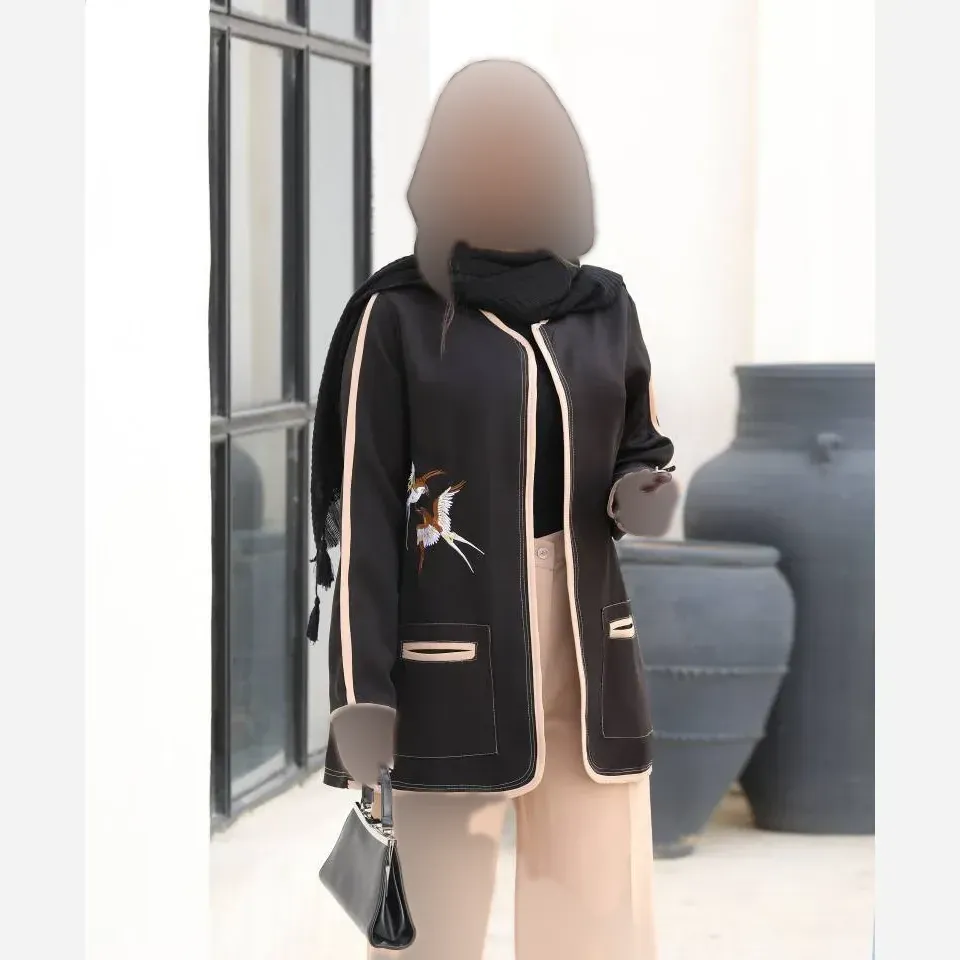 کت شلوار زنانه مازراتی گلدوزی شیک مدل پرستو سایز 40 تا 50