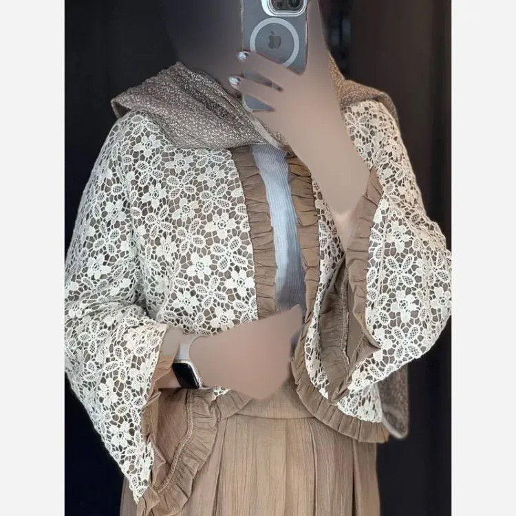 کت دامن چین چیلا جنس کراش آیوا و گیپور سایز 1 و 2 رنگبندی متنوع