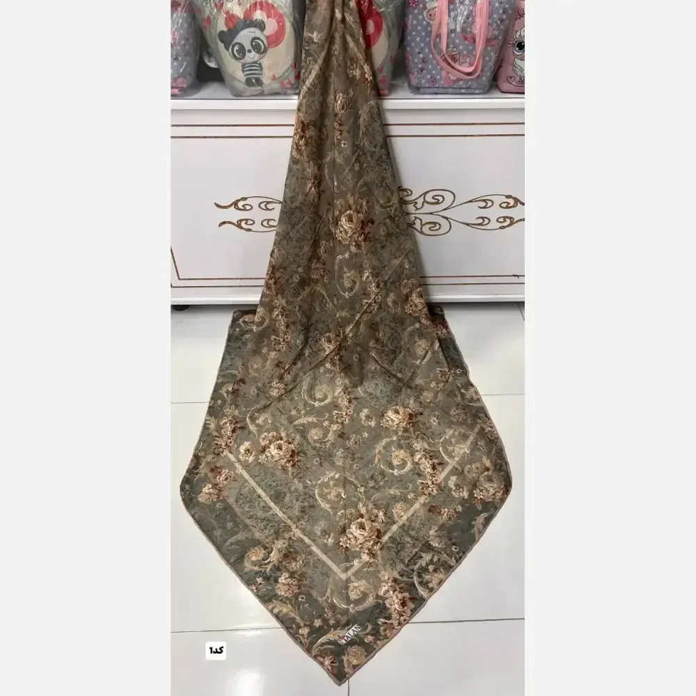 روسری پروانه نخی دست دوز قواره 140 چهار فصل مناسب زیر چادر