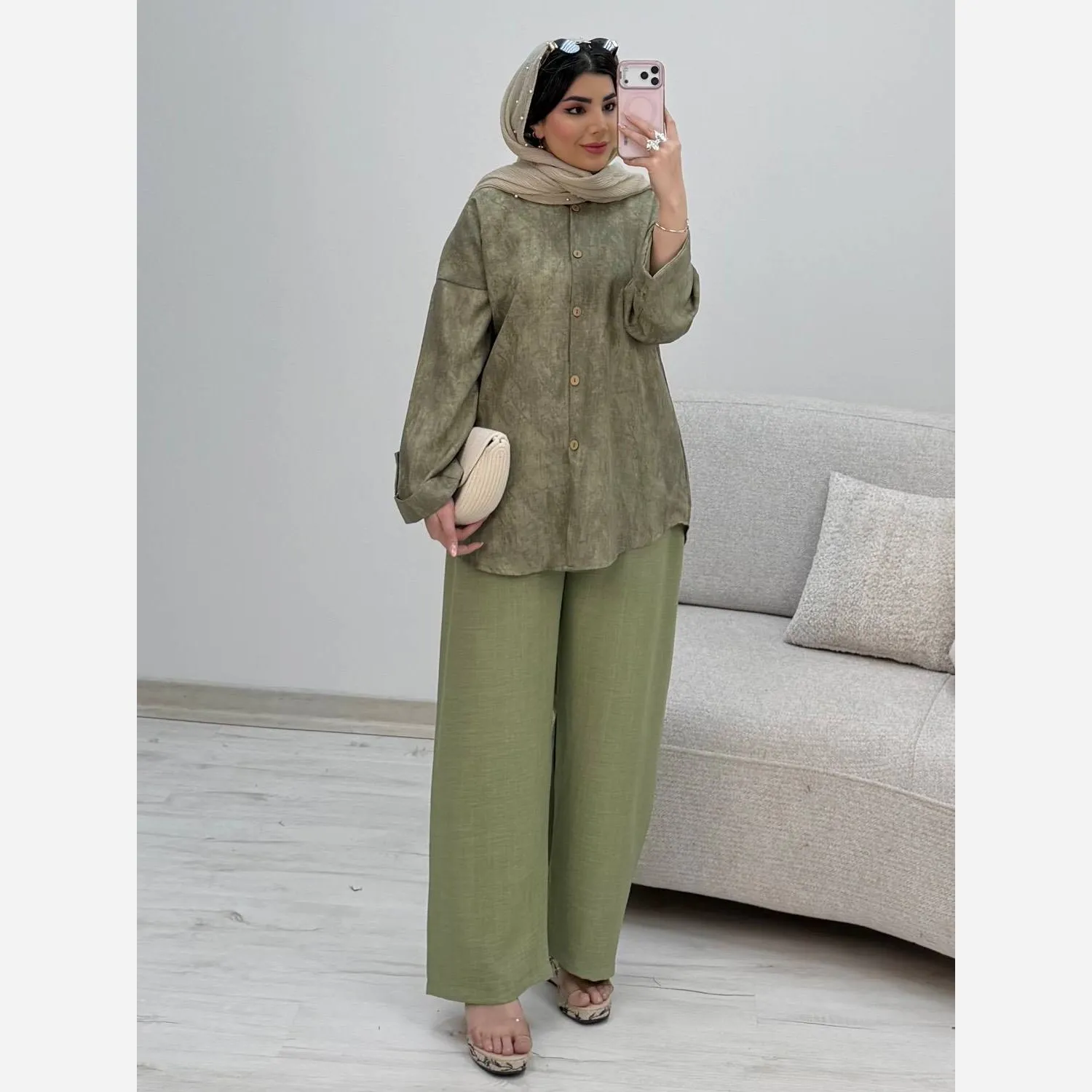 ست شومیز و شلوار زنانه مدل شقایق جنس شانتون سایز فری 38 تا 46