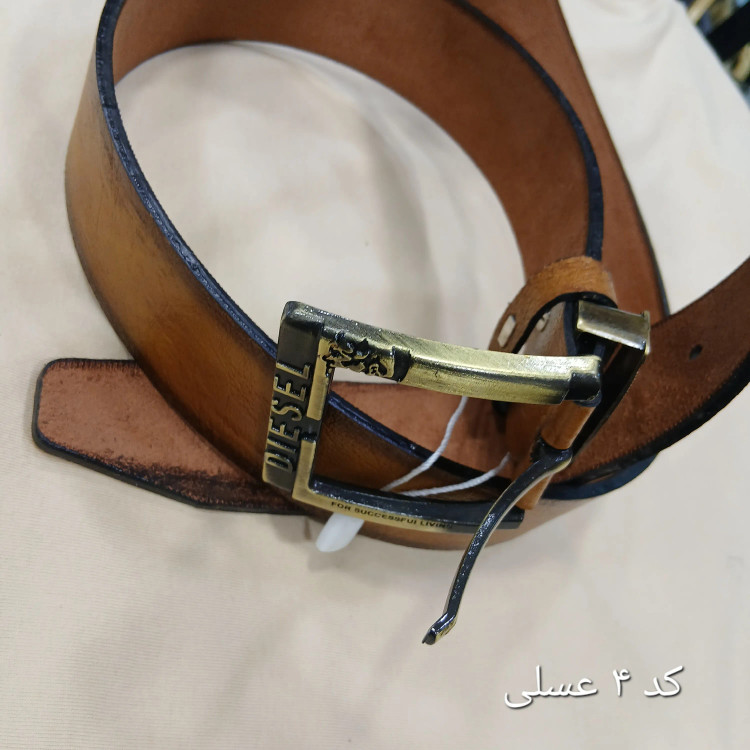 کمربند چرمی مردانه صنعتی در چهار رنگ مختلف طول 126 سانت پهنا 3.5 سانت مناسب جوانان و بزرگسالان