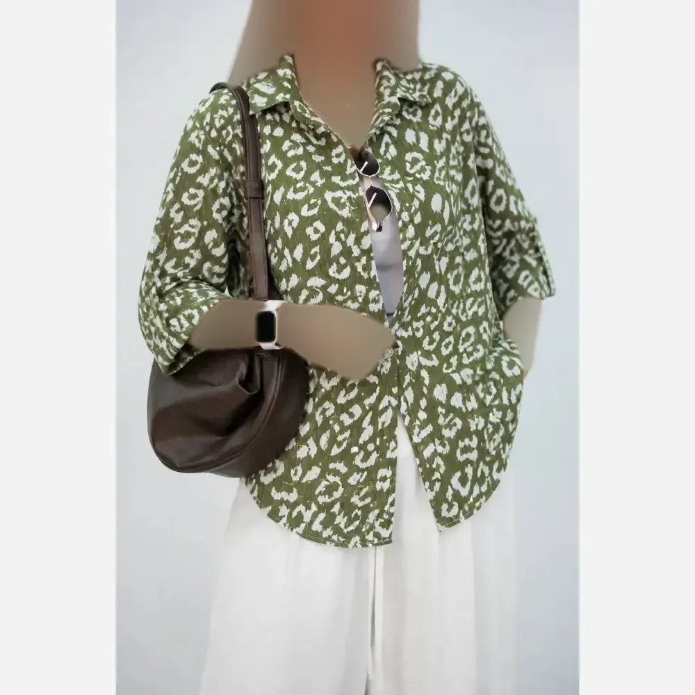 شومیز طرح پلنگی فرشته جنس ایوا کاملس نگین دار فری سایز