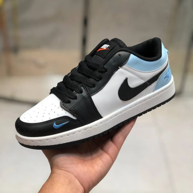 کفش نایک تراویس مردانه سفید آبی دور دوخت چرم صنعتی